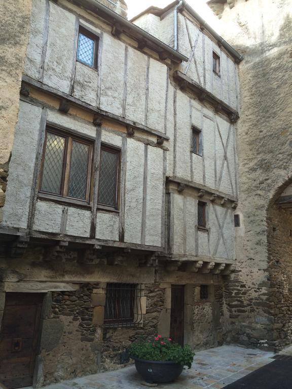 Portail Haut Bed & Breakfast Previnquieres Exterior foto
