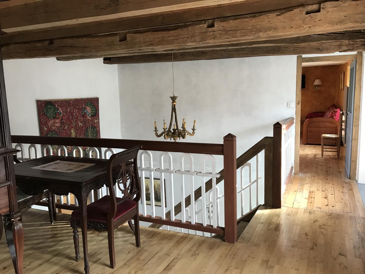 Portail Haut Bed & Breakfast Previnquieres Exterior foto